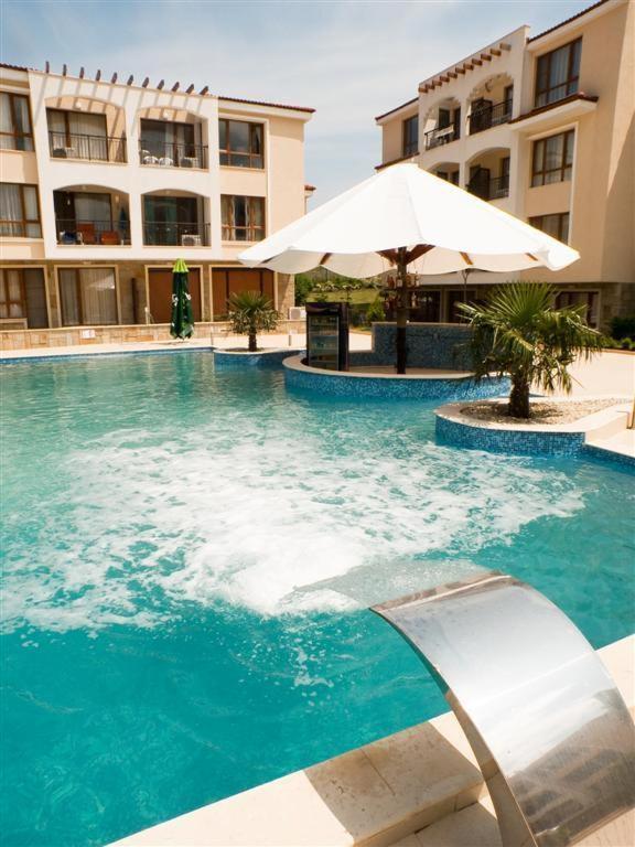 Paradise Bay Hotel بوموري المظهر الخارجي الصورة