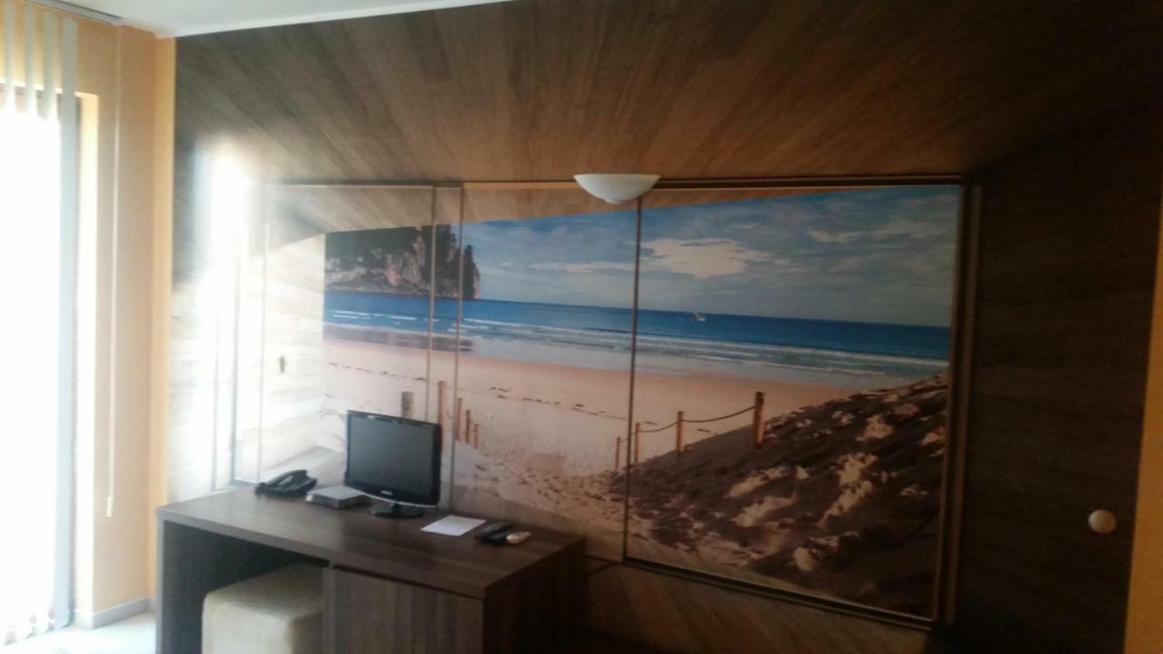 Paradise Bay Hotel بوموري المظهر الخارجي الصورة